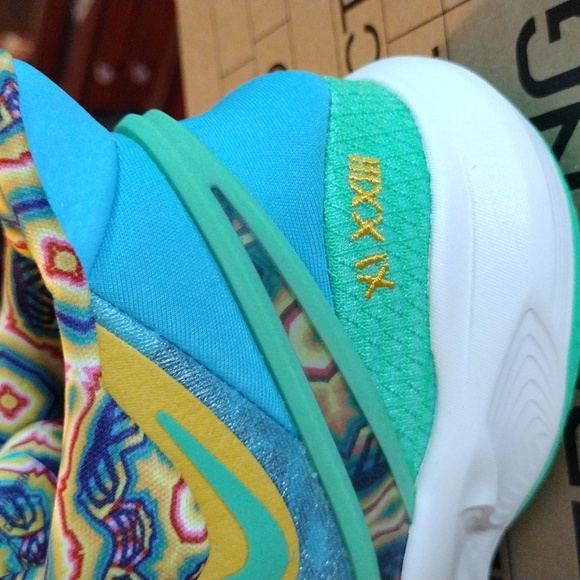 NWT Kyrie 8 GO SE (GS) size 7Y - Picture 3 of 8